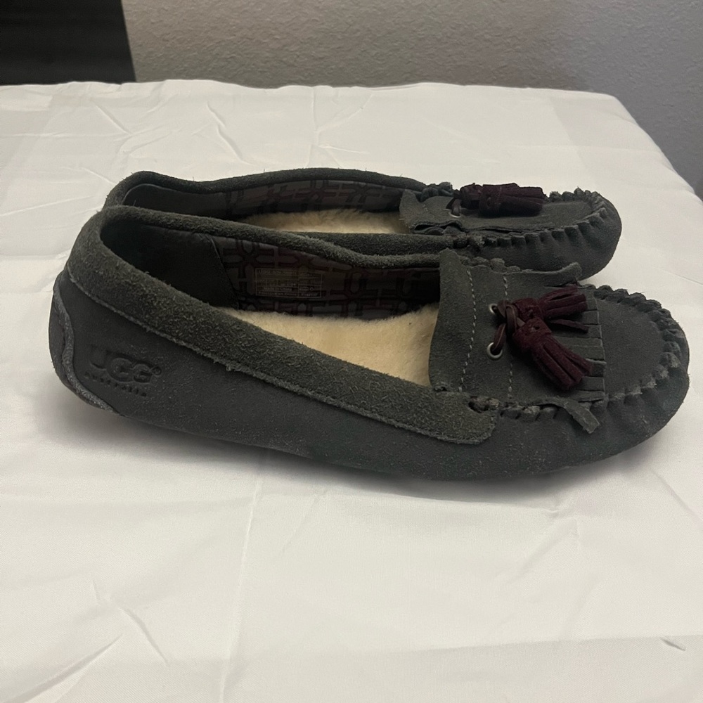 Ugg grey moccasin